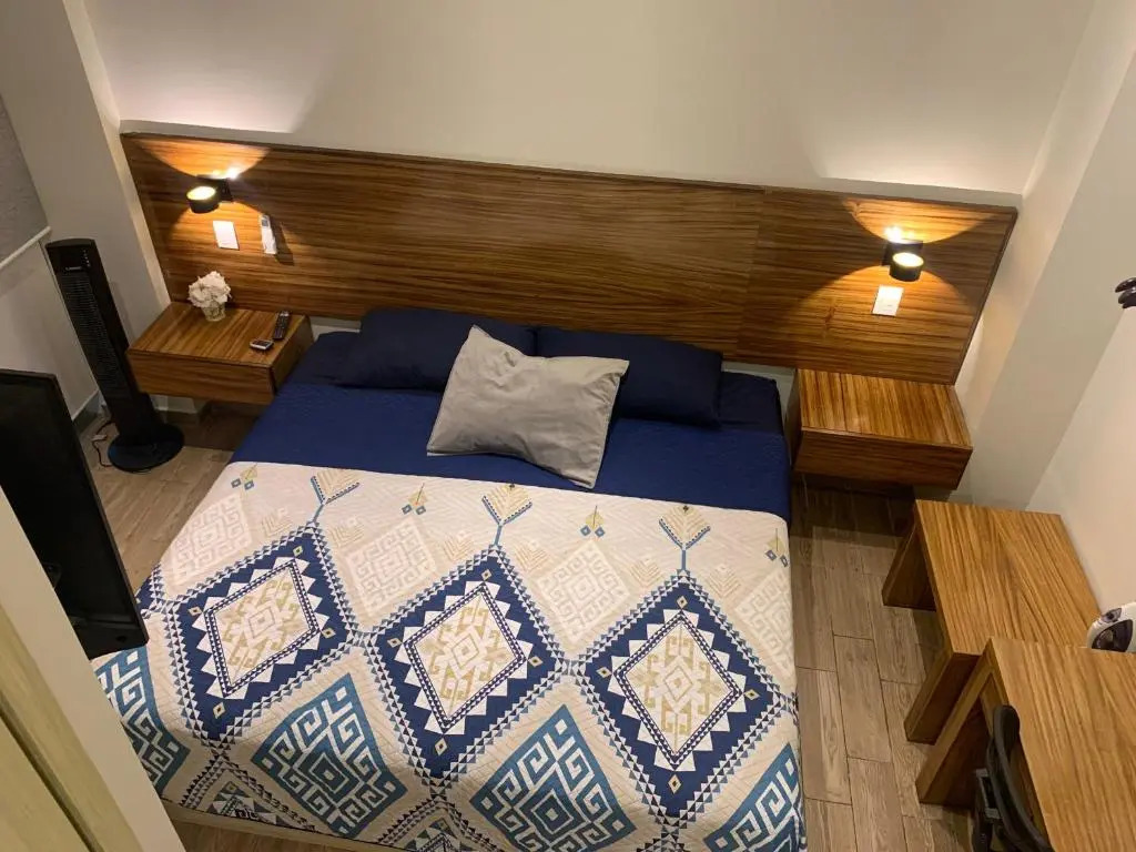 BERTHEL SUITES