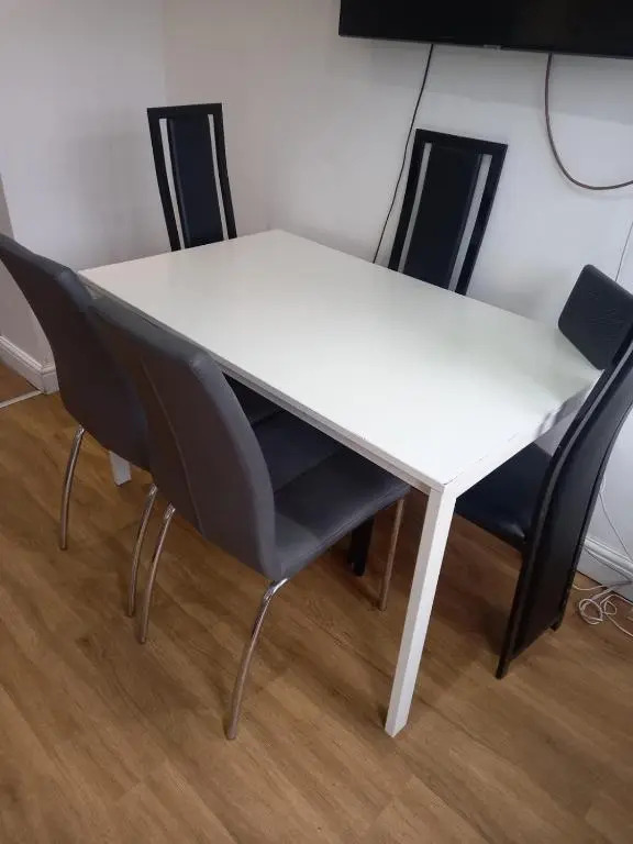 Modern Apartment with Roof Garden Close to City Centre