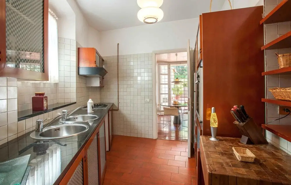 6 Bedroom Nice Home In Rimini