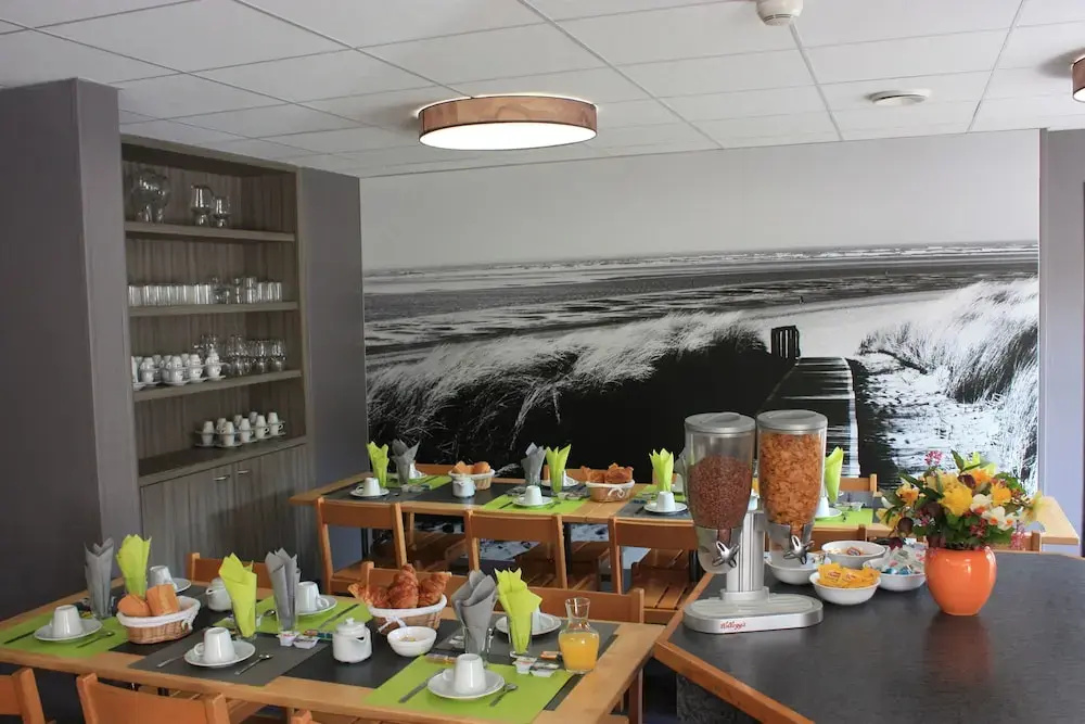 Brit Hotel Le Polder