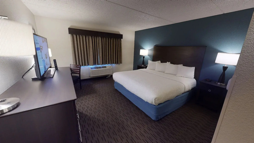 AmericInn by Wyndham Mounds View Minneapolis