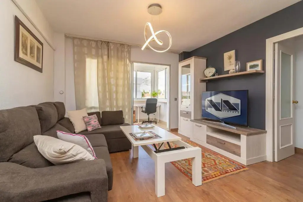 N&A Myramar 1BDR Recently Renovated Penthouse