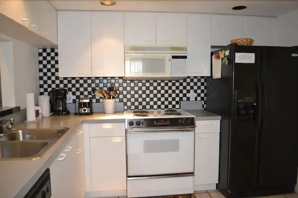 Cove at Sandy Pointe Unit 111