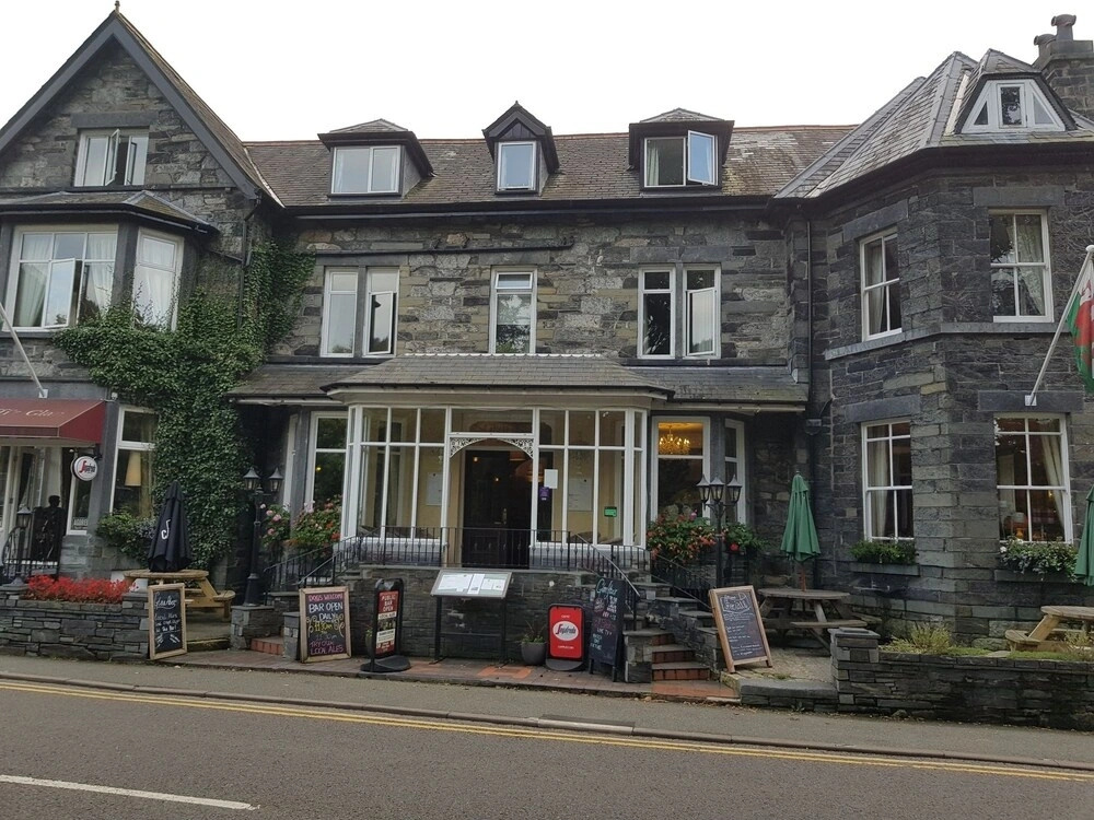 Glan Aber Hotel Bunk House