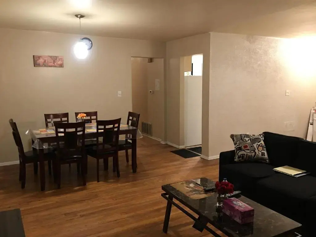 Quiet House Near New York City with Parking