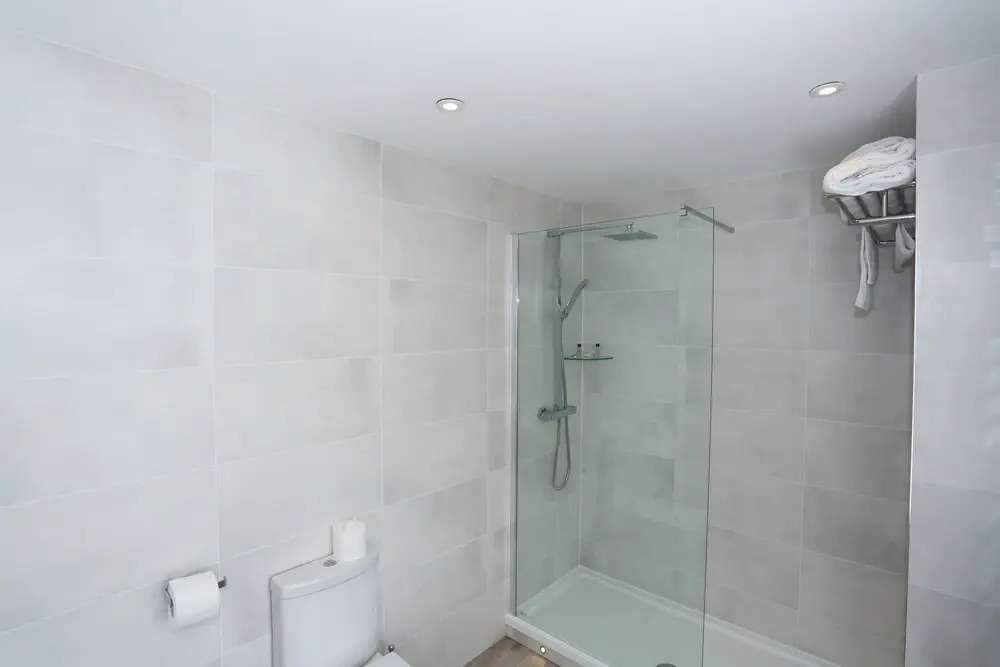 Duck Bay Hotel & Restaurant