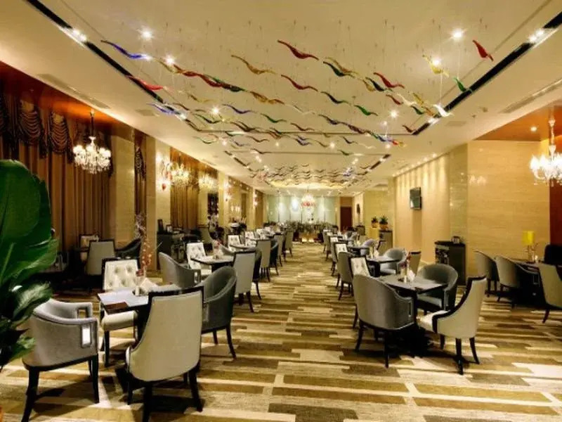 Serengeti Hotel