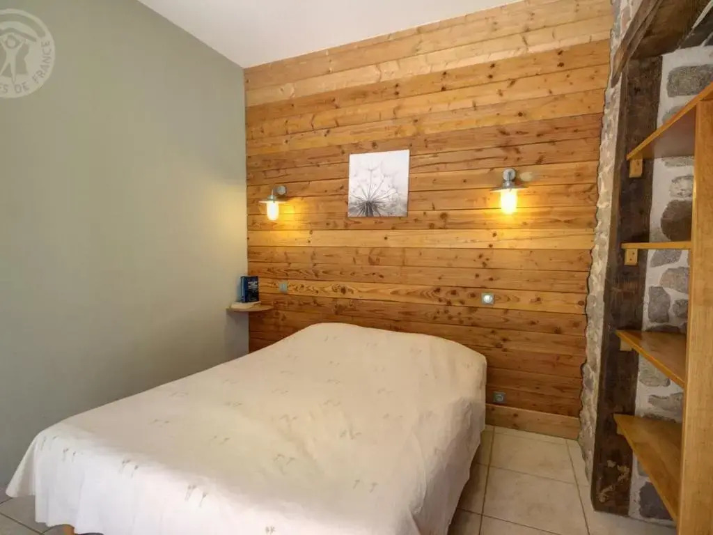 Gîte spacieux avec piscine privée, animaux acceptés - FR-1-496-25