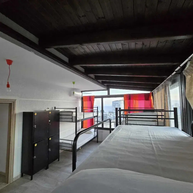 Lazy Roo Hostel Saranda