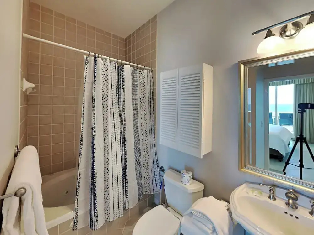 Emerald Isle #1707 by Southern Vacation Rentals