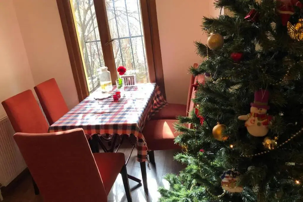 Comfy 3 Room House with Garden