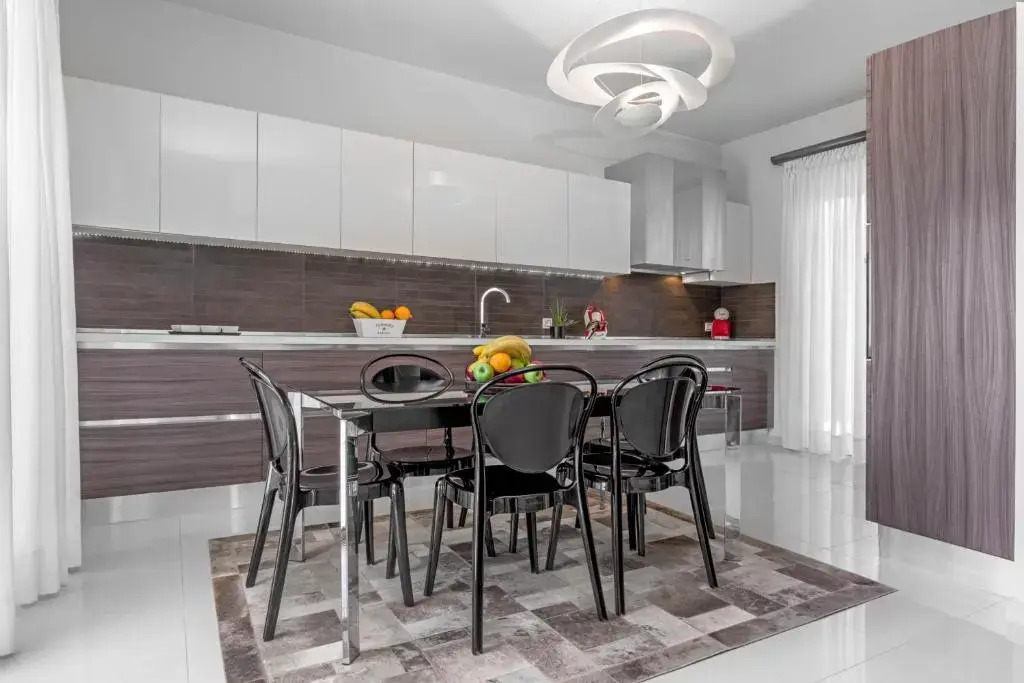 Rainbow Luxurious Villa in Ialysos