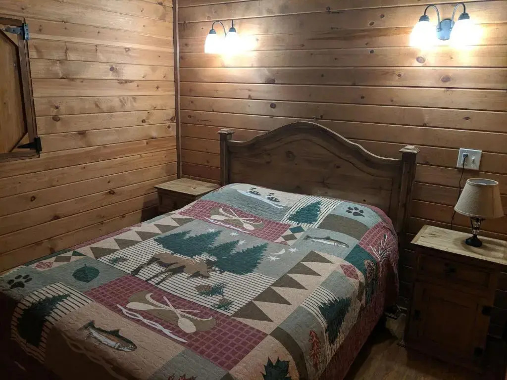Stateline Cabin
