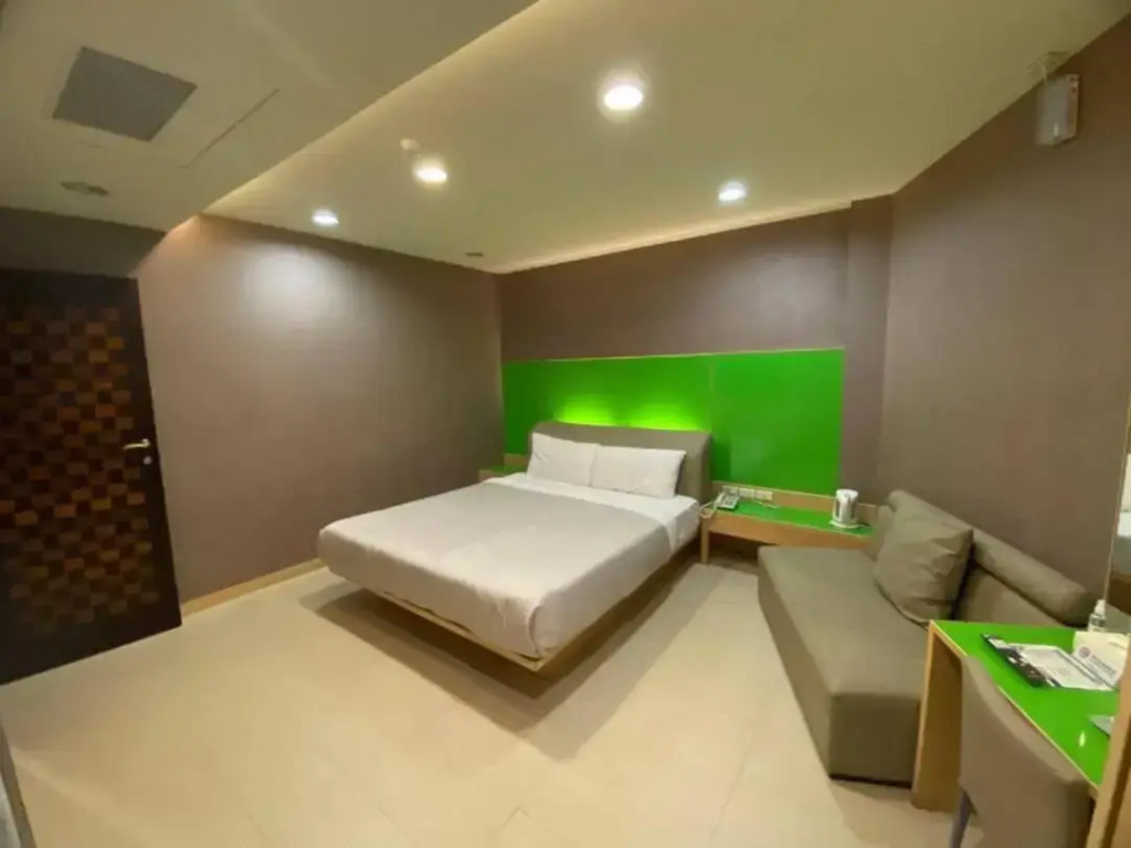 Love Hotel