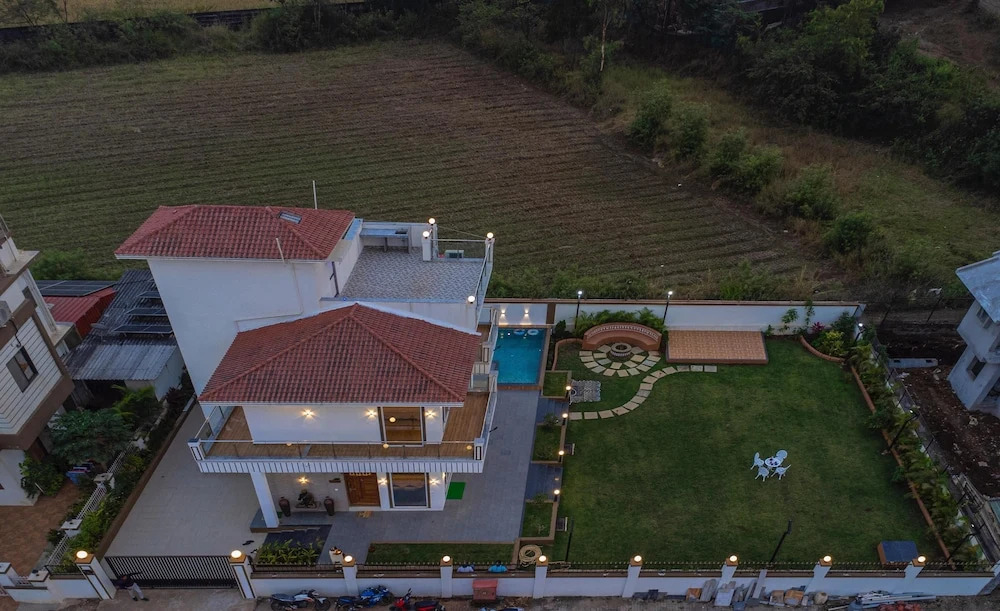 Vivanta Villa