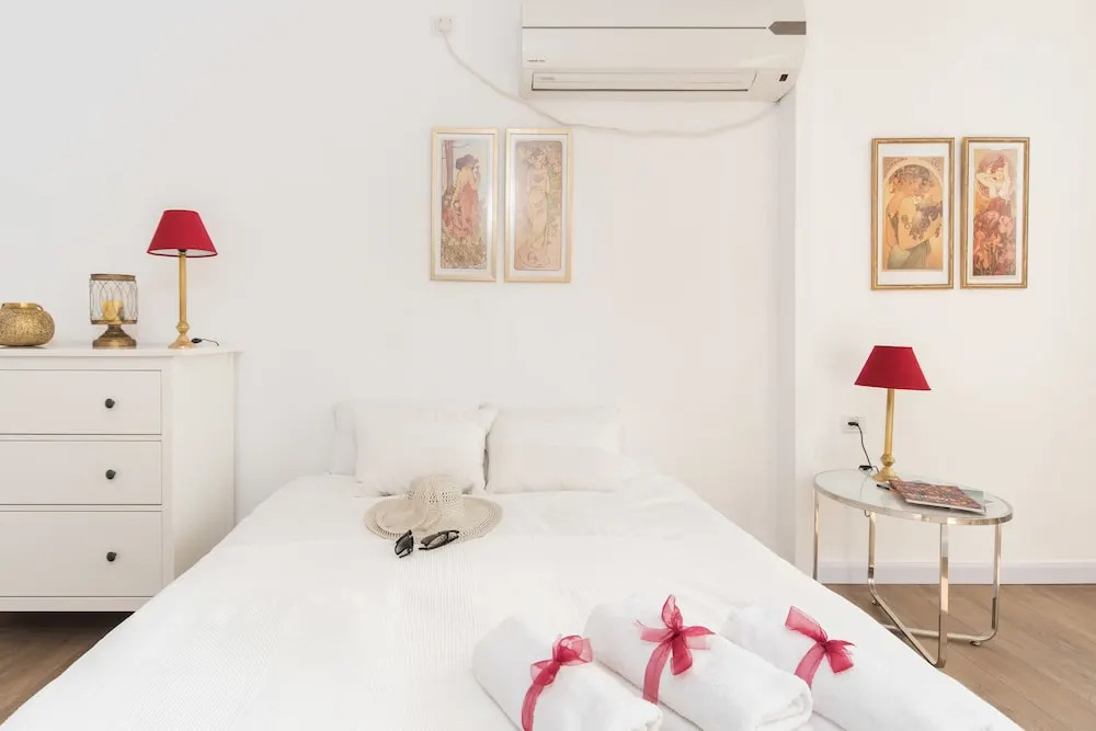 Sea N' Rent Selected Apartments