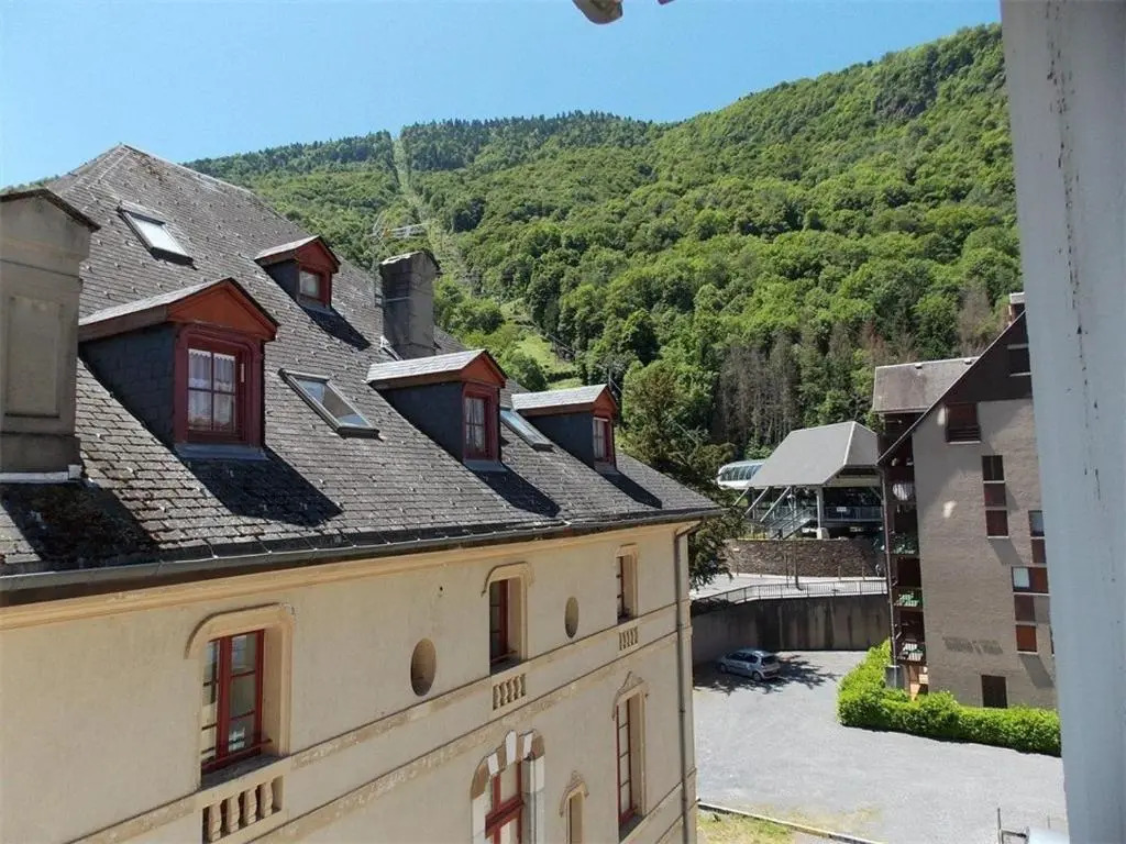 Appartement Bagnères-de-Luchon, 3 pièces, 7 personnes - FR-1-313-188