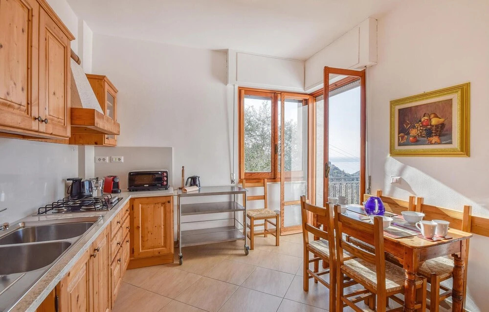 Gorgeous Home In Rapallo With House Sea View
