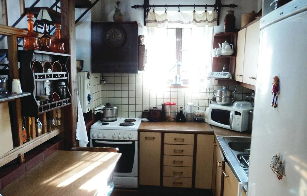 Stunning Home in Xiropigado With Wifi and 2 Bedrooms