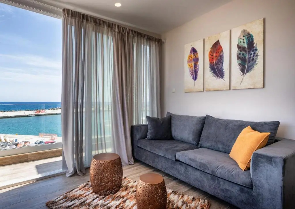 Big Blue suites 2