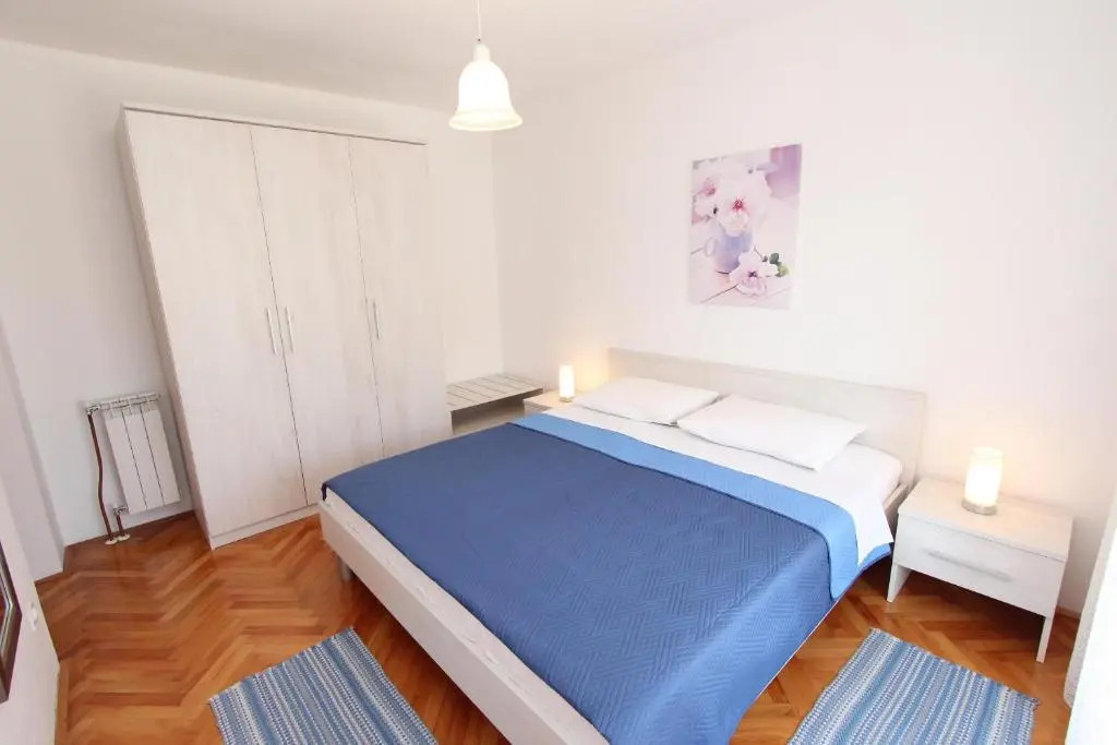 Apartments Rozela 257