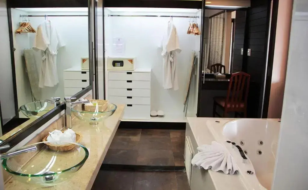 V-Verve Service Apartment Hotel