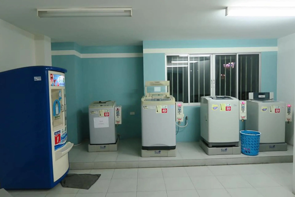 Mee sook Hotel and Residence