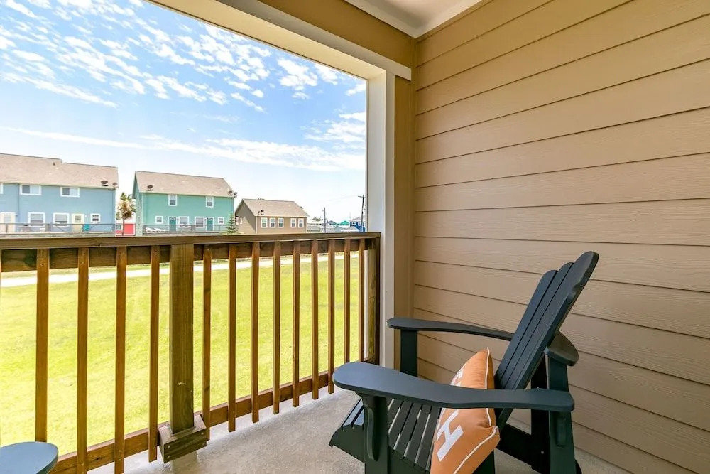 Endless Happy Hour 4Br Condo