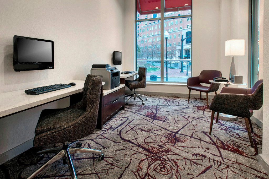 Residence Inn by Marriott Alexandria Old Town South at Carlyle