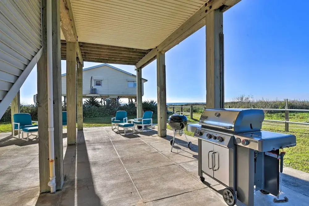 Terramar Beach & Pool Access: West Galveston Home!