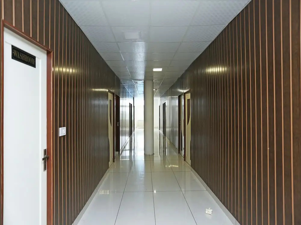 OYO 16515 Hotel Bombay Residency