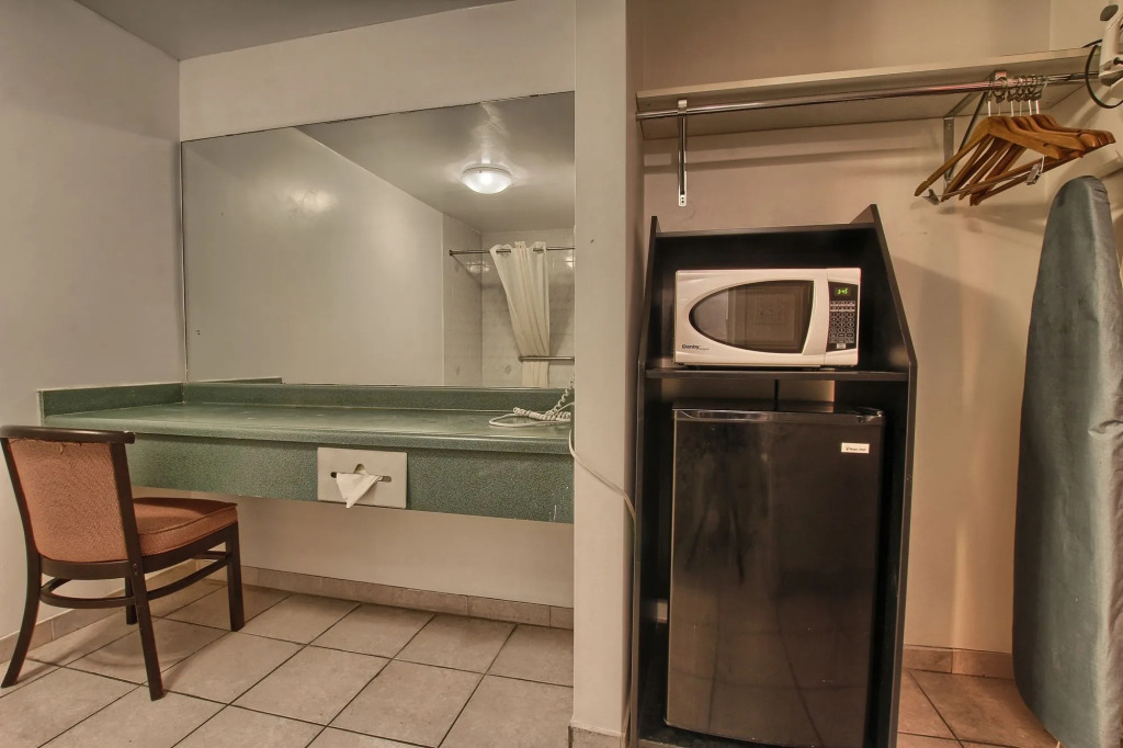 Motel 6-Windsor, ON