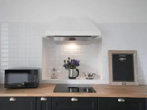Bacone Halldis Apartments