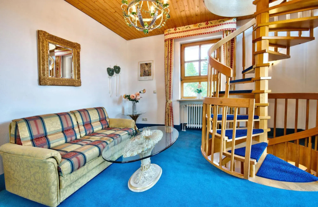 Yachthotel Chiemsee GmbH