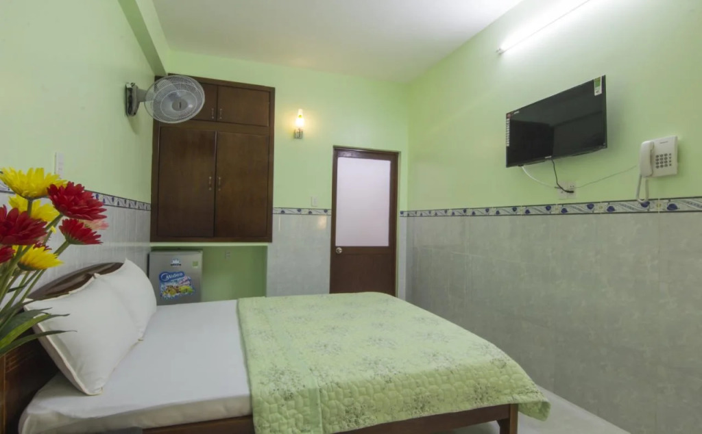 Thai Quang Hotel