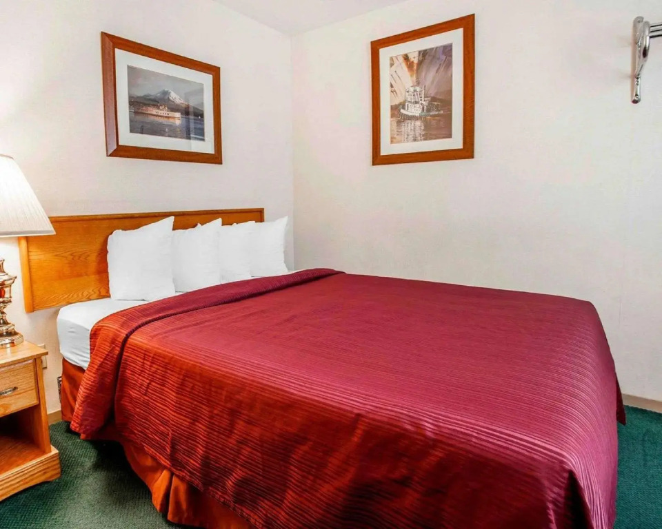 Quality Inn & Suites Bremerton