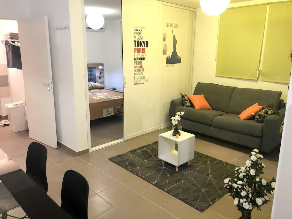 Apartment with One Bedroom in Le Moule, with Wonderful Sea View, Furnished Terrace And Wifi - 30 M From the Beach