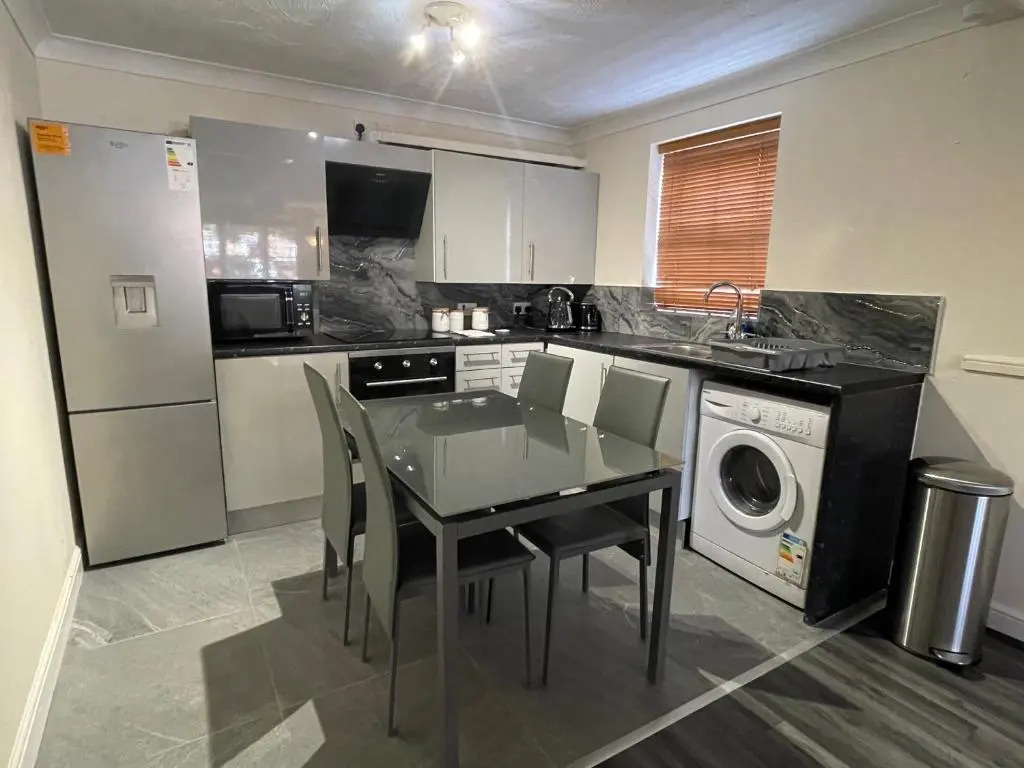 The Regency entire 1 bedroom Flat accomodation
