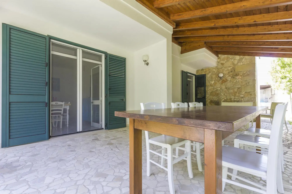 Villa with garden in Torre dell'Orso-Villa Ray