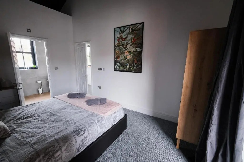 The Eden Warehouse - Green Apartment, sleeps 5