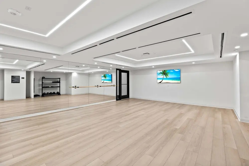 Skyline Pool & Spa Miami
