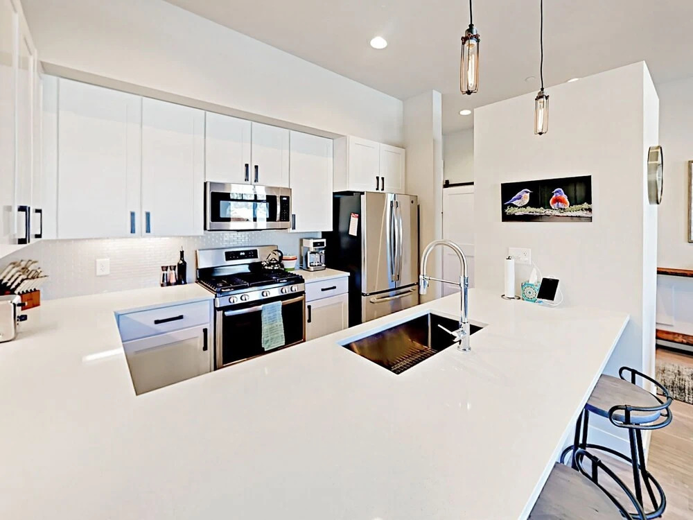 New Down #TN-3 - 2 Br Condo