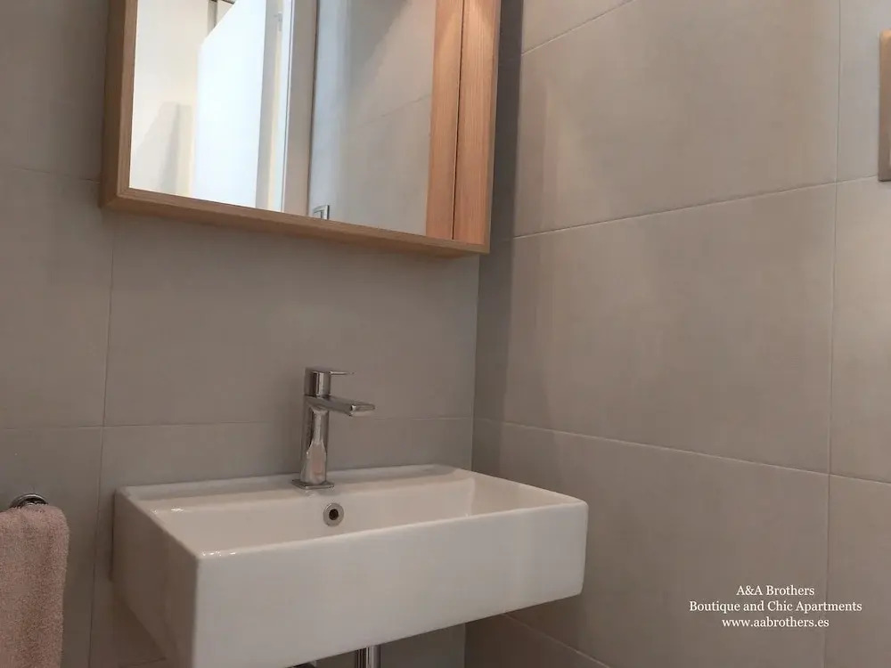 A&A Brothers -Boutique Suites Apartments