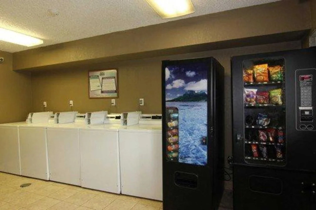 Studio 6 Extended Stay - Jacksonville, FL - South
