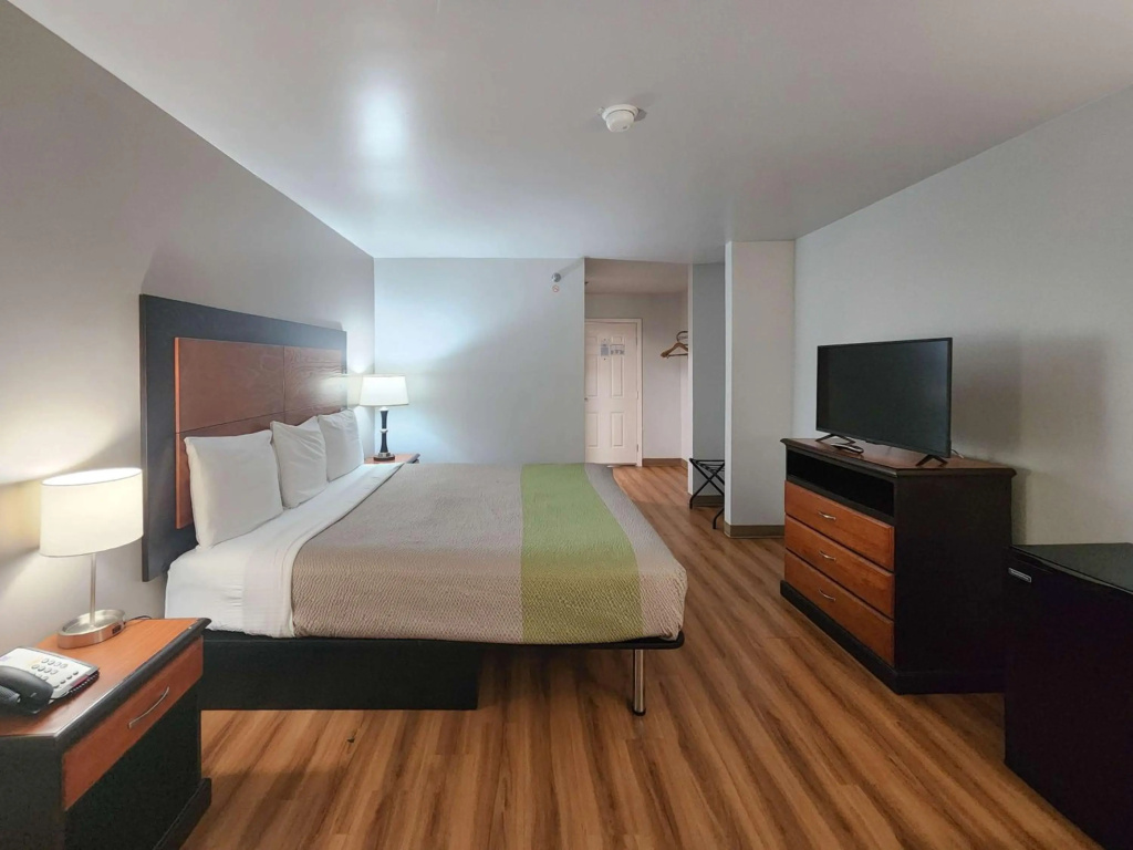 Motel 6-Ennis, TX