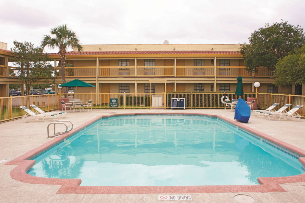 La Quinta by Wyndham San Antonio North Stone Oak