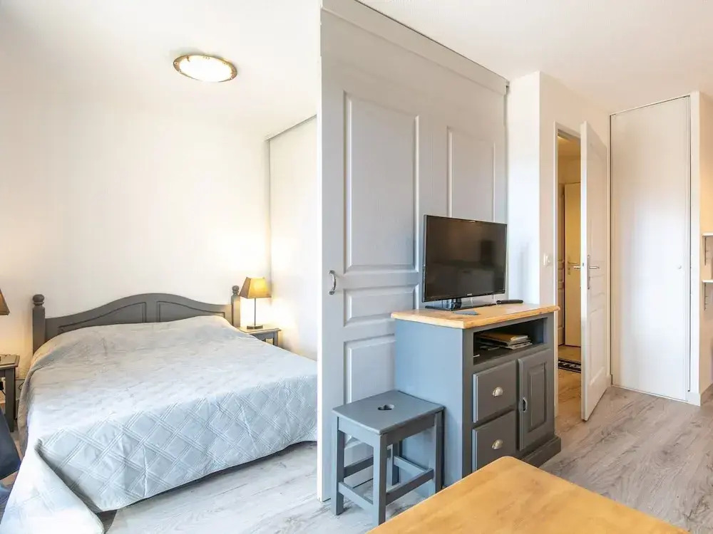 Studio in Saint-sorlin Near Ski Resort & Pool
