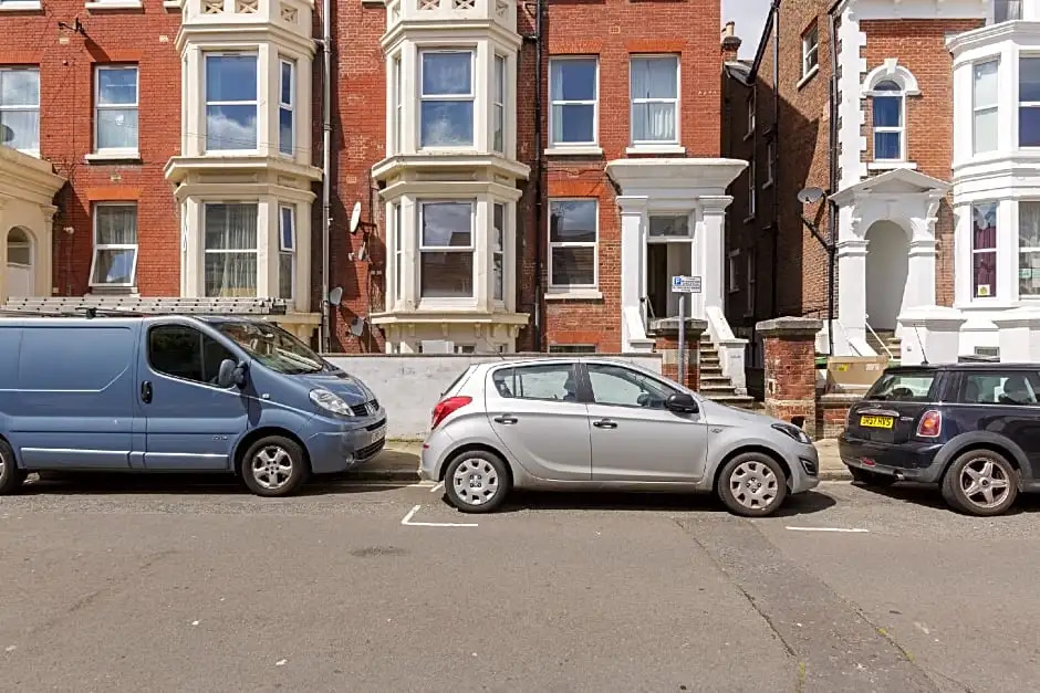Stopover at SEABIRD APARTMENTS central Southsea