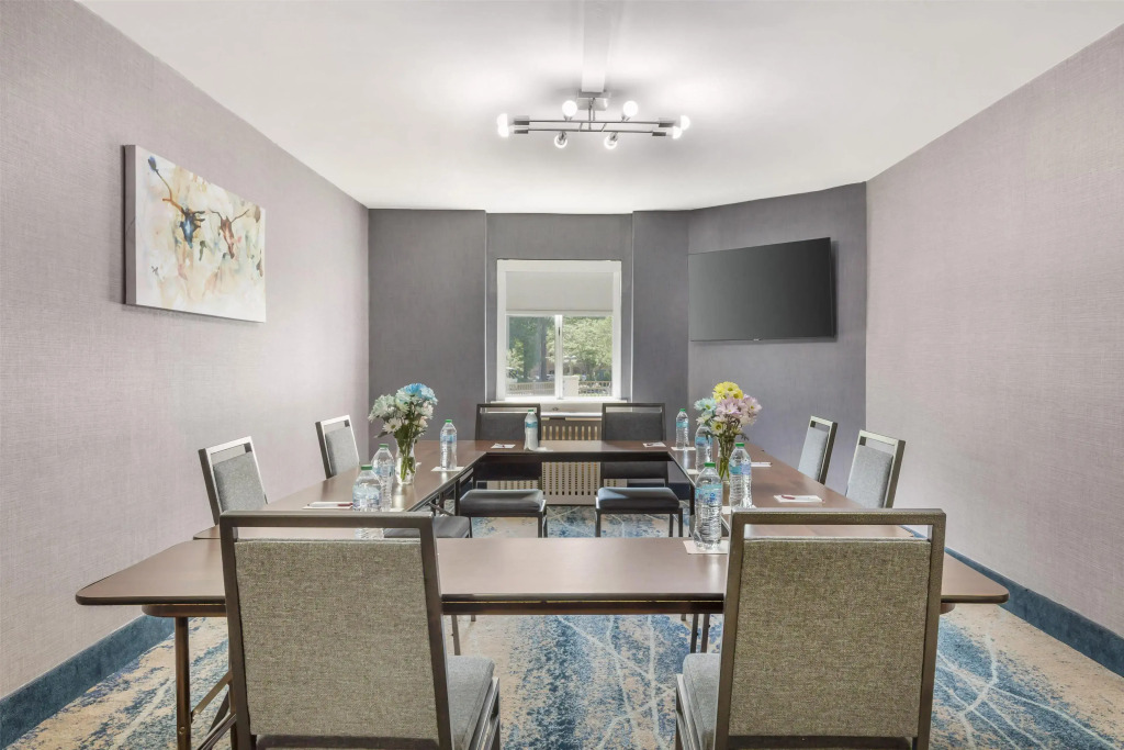 Best Western Plus Raleigh Crabtree Valley Hotel