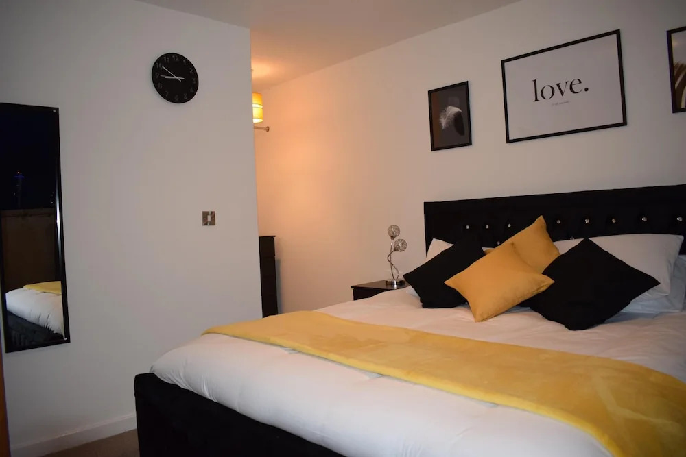 Penthouse 1-bed Apartment With Amazing Views